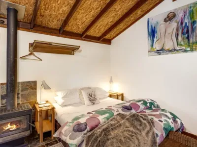 Search and Stay destination Salisbury, NSW - Australia from AU$ 250. Bush Nook tiny cabin with indoor fireplace