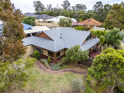 Search and Stay destination Dalyellup, WA - Australia from AU$ 455. Sky Blue Retreat