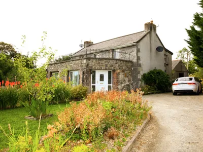 Search and Stay destination Tulla, CE - Ireland from AU$ 528. Ardboula House - Stunning! Co Clare