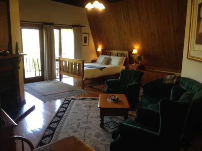 Search and Stay destination Faulconbridge, NSW - Australia from AU$ 258. Treetops/Hideaway