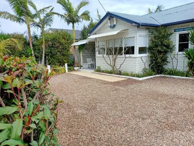 Search and Stay destination Narooma, NSW - Australia from AU$ 275. The Boathouse Narooma