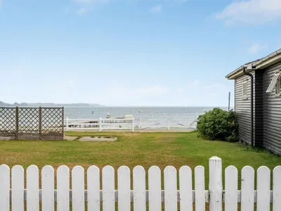 Search and Stay destination Sjølund, Denmark from . "Pedersen" - 50m from the sea in SE Jutland
