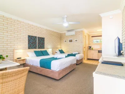 Search and Stay destination Lennox Head, NSW - Australia from AU$ 200. Santa Fe Motel and Holiday Units - Deluxe Twin Room
