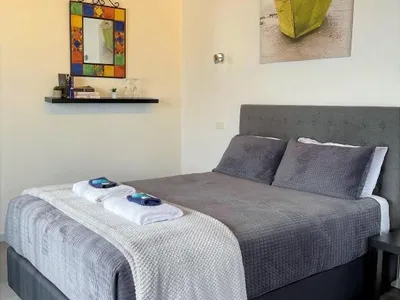 Search and Stay destination Long Jetty, NSW - Australia from AU$ 150. JETTY MOTEL THE ENTRANCE DELUXE HONEYMOON SUITE