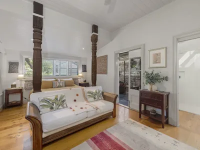 Search and Stay destination Meroo Meadow, NSW - Australia from AU$ 215. King Suite - romantic getaway