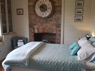 Search and Stay destination Meroo Meadow, NSW - Australia from AU$ 150. The 'Old Library'