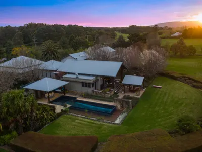 Search and Stay destination Meroo Meadow, NSW - Australia from AU$ 900. Belvoir Pavilions Country Retreat