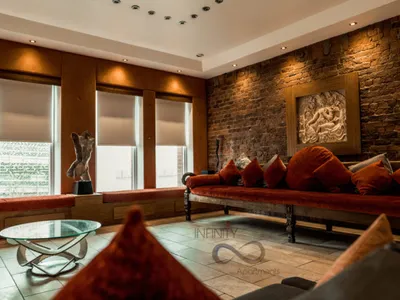Search and Stay destination Merseyside, England - United Kingdom from AU$ 2,038. The Famous Floor Sleeps 26 with party space and Jacuzzi