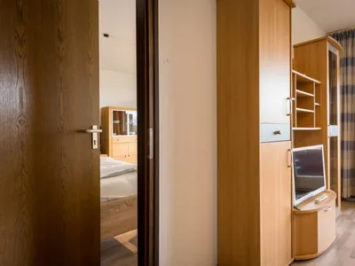 Search and Stay destination Lahnstein auf der Höhe, RP - Germany from AU$ 199. B306/B307
