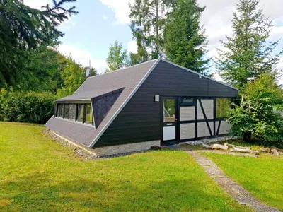 Search and Stay destination Ferienhausgebiet Hillenseifen, RP - Germany from AU$ 351. Waldferienpark Gerolstein