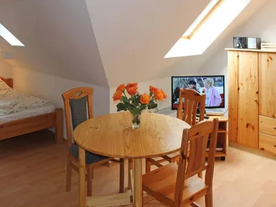 Search and Stay destination Gollwitz, MV - Germany from AU$ 100. Gollwitzer Park (Insel Poel)