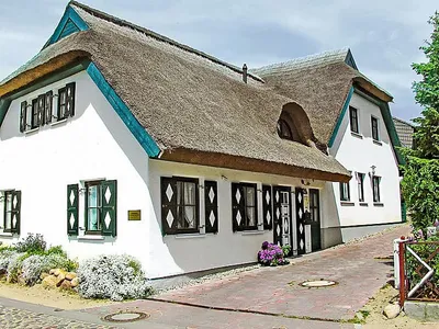 Search and Stay destination Groß Zicker, MV - Germany from AU$ 218. Kapitänshaus