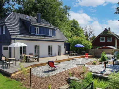 Search and Stay destination Varbelvitz, MV - Germany from AU$ 331. Boddenruhe & Boddenrauschen
