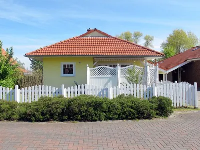 Search and Stay destination Burhave, NDS - Germany from AU$ 184. Klipper