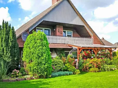Search and Stay destination Pewsum, NDS - Germany from AU$ 225. Daija
