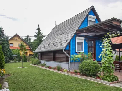 Search and Stay destination Balatonkeresztúr, Hungary from AU$ 166. Blue