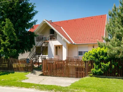 Search and Stay destination Balatonőszöd, Hungary from AU$ 212. Scarlett