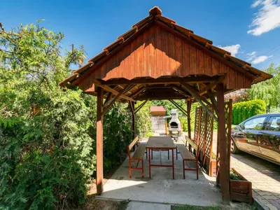 Search and Stay destination Balatonőszöd, Hungary from AU$ 141. Scarlett 1
