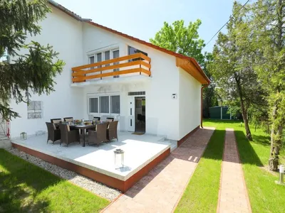 Search and Stay destination Balatonőszöd, Hungary from AU$ 329. Pixie