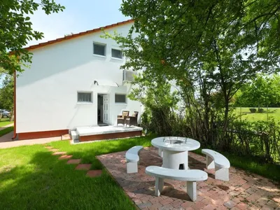 Search and Stay destination Balatonőszöd, Hungary from AU$ 329. Pixie