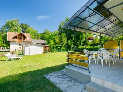 Search and Stay destination Balatonszéplak, Hungary from AU$ 106. Cubic 2