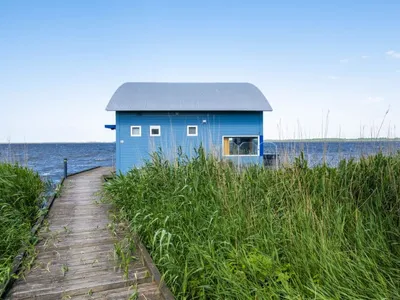 Search and Stay destination Eanjum, FR - Netherlands from AU$ 319. Jachthaven Oostmahorn
