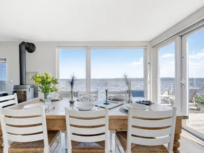 Search and Stay destination Eanjum, FR - Netherlands from AU$ 338. Rietwoning 16