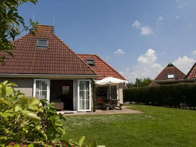 Search and Stay destination Earnewald, FR - Netherlands from . Bungalowpark It Wiid