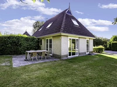 Search and Stay destination Earnewald, FR - Netherlands from . Bungalowpark It Wiid