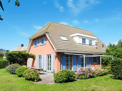 Search and Stay destination Stavoren, FR - Netherlands from AU$ 462. Stavoren