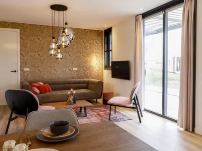 Search and Stay destination Hulshorst, GE - Netherlands from AU$ 348. Modus XL 4