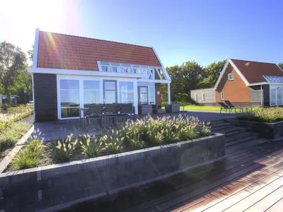 Search and Stay destination Hulshorst, GE - Netherlands from AU$ 578. Villa Waterfront 6