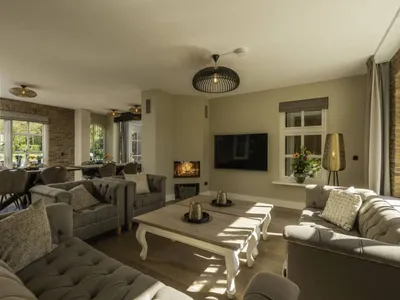 Search and Stay destination Losser, OV - Netherlands from AU$ 2,423. Het Landhuis