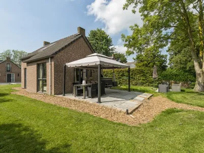 Search and Stay destination Ewijk, GE - Netherlands from AU$ 398. Forest Cottage Ewijk incl. hot tub