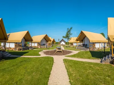 Search and Stay destination Berg en Terblijt, LI - Netherlands from AU$ 736. Glampingtent Papilio 4+2