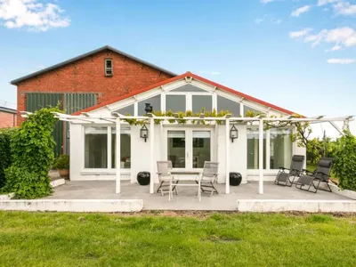 Search and Stay destination Zaamslag, ZE - Netherlands from AU$ 190. De Orangerie