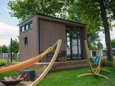 Search and Stay destination Maurik, GE - Netherlands from AU$ 465. Tiny River House