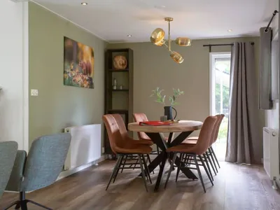 Search and Stay destination Rhenen, UT - Netherlands from AU$ 608. De Thijmse Berg