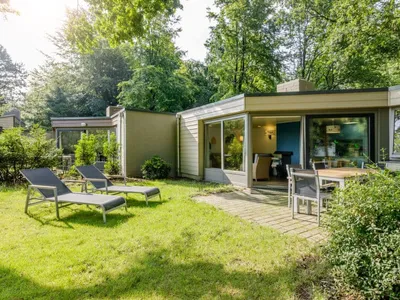 Search and Stay destination Zeewolde, FL - Netherlands from AU$ 418. Park De Eemhof