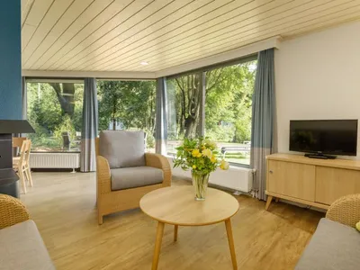 Search and Stay destination Zeewolde, FL - Netherlands from AU$ 418. Park De Eemhof