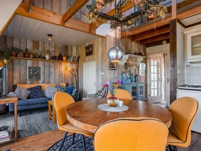 Search and Stay destination Zuid-Beijerland, ZH - Netherlands from AU$ 206. Polderzicht