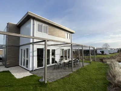 Search and Stay destination Hellevoetsluis, ZH - Netherlands from AU$ 738. Pavilion L'Etage 10