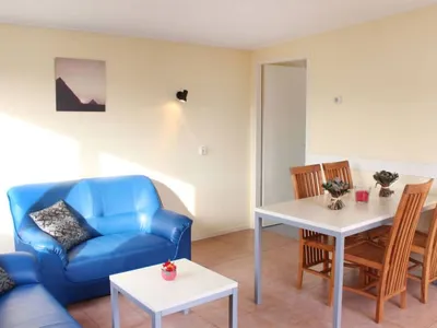 Search and Stay destination Noordwijkerhout, ZH - Netherlands from AU$ 101. De Wijde Blick