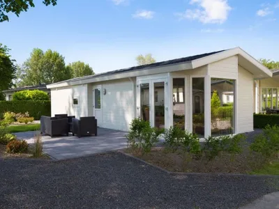 Search and Stay destination Noord-Scharwoude, NH - Netherlands from AU$ 345. Exclusif 4
