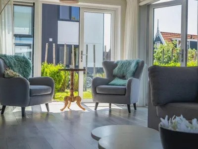 Search and Stay destination West-Graftdijk, NH - Netherlands from AU$ 418. Pavilion l'etage Sauna 10