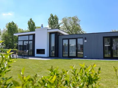 Search and Stay destination Nieuwvliet, ZE - Netherlands from AU$ 355. Cube Exclusif Plus 6
