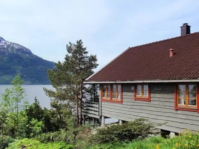 Search and Stay destination Vallavik, Vestland - Norway from AU$ 120. Eiknes (FJH412)