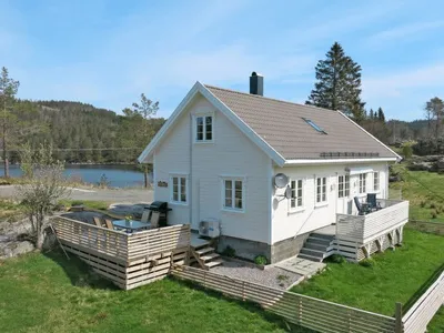 Search and Stay destination Sør-audnedal, Agder - Norway from AU$ 120. Der ute (SOW441)