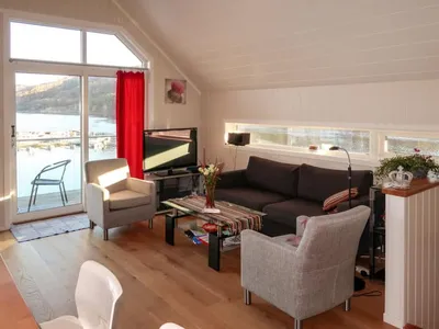 Search and Stay destination Huglo, Vestland - Norway from AU$ 126. Jektastøo (FJH660)