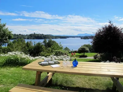 Search and Stay destination Hagavik, Vestland - Norway from AU$ 139. Strøneneset (FJH231)